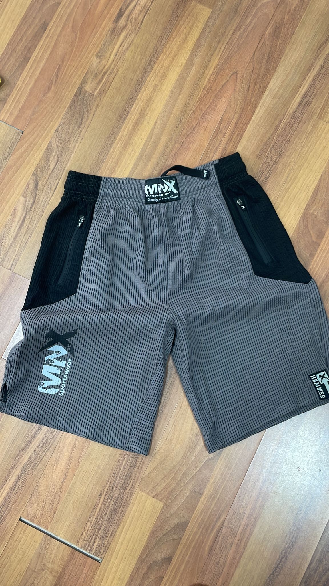 Pantaloncini MNX