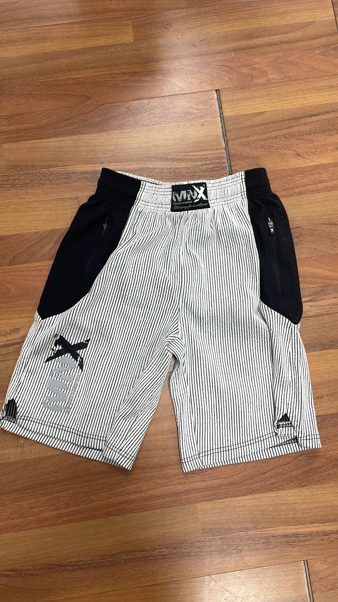 Pantaloncini MNX